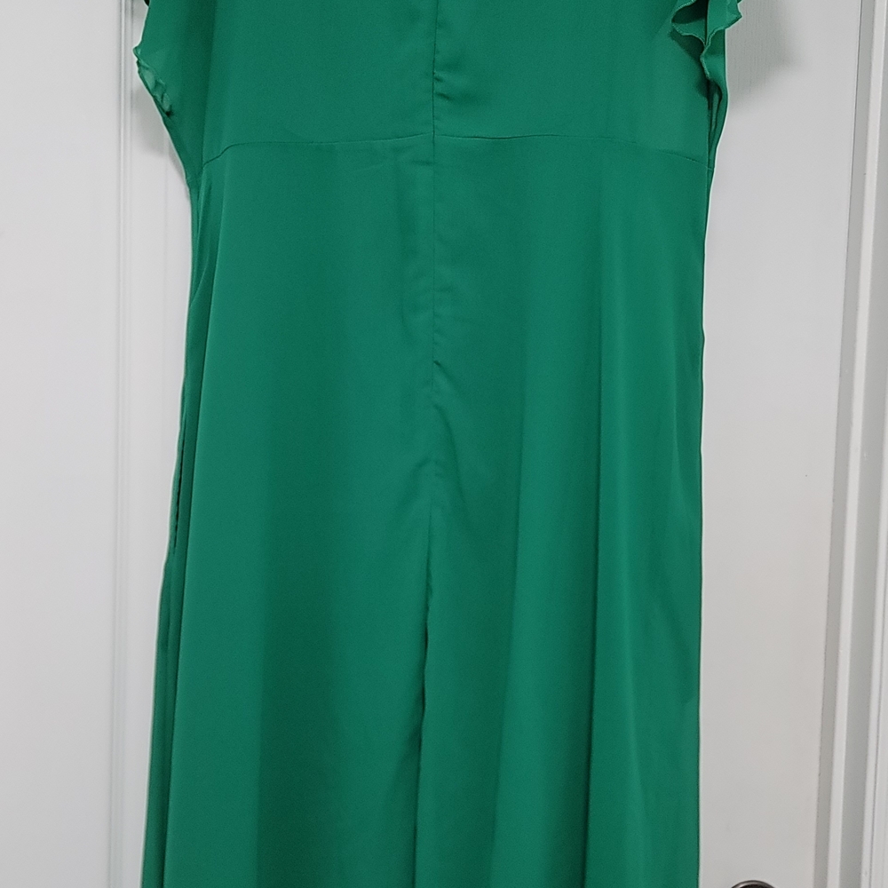 Chic Asymmetrical Green Dress - Picture 4 of 4